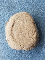 พระปิดตา เนื้อดินรูปู หลวงปู่หลิว (ยุคแรก ออกวัดสนามแย้) สีขาวหายากพิเศษ มีไม่เกินหนึ่งถาด